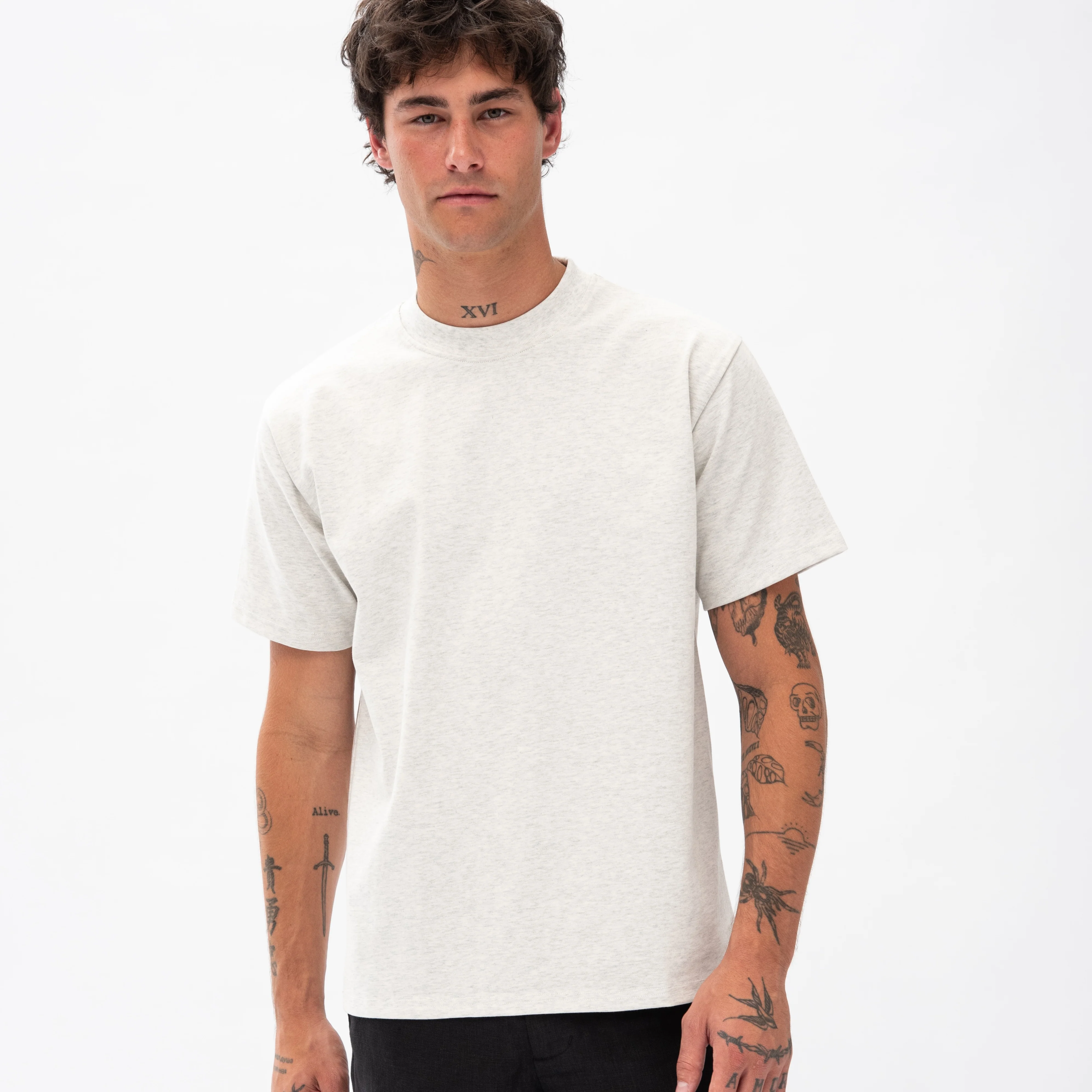 THE ESSENTIAL TEE - Image 2